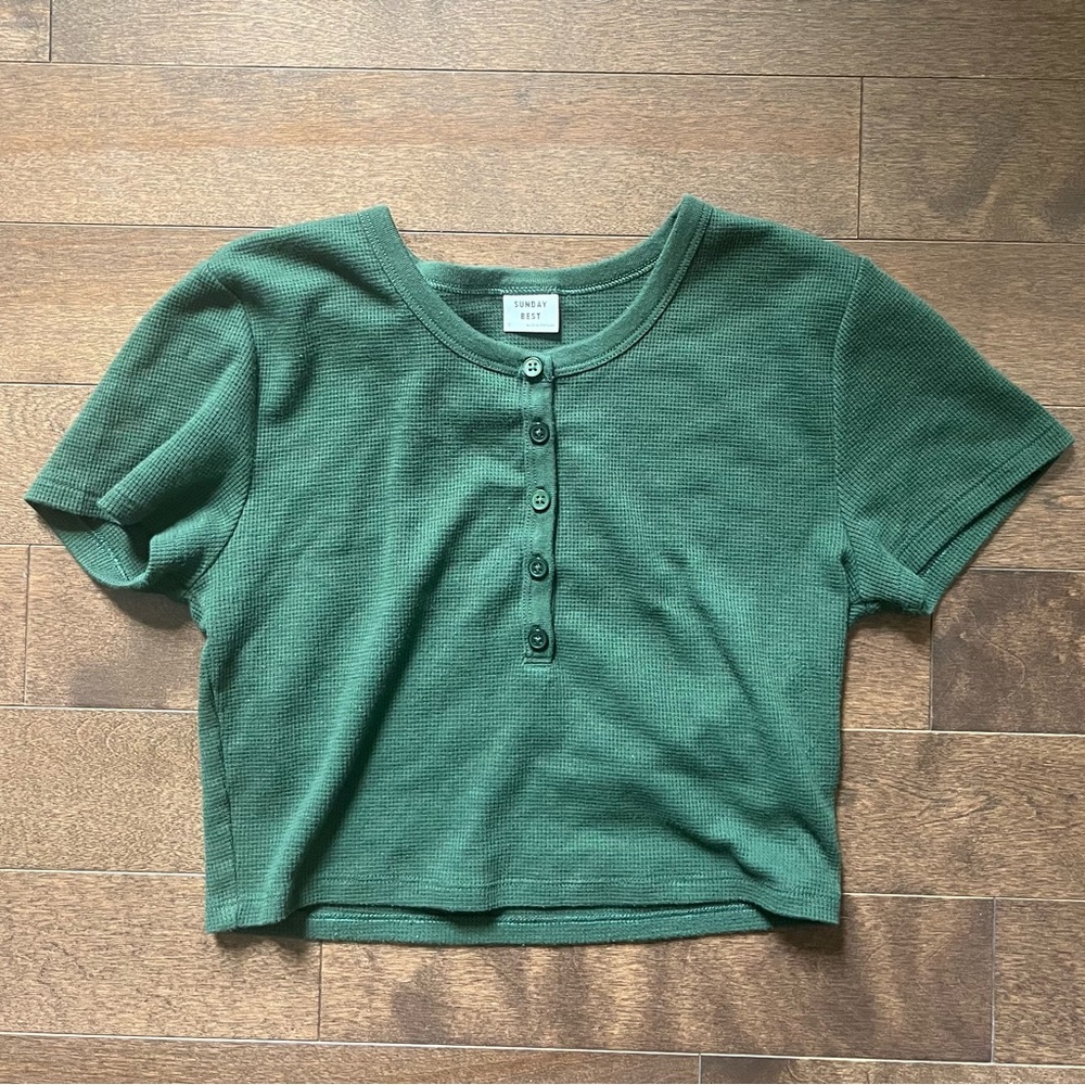 Sunday Best Aritzia Emerald Green Buttoned Crop Top